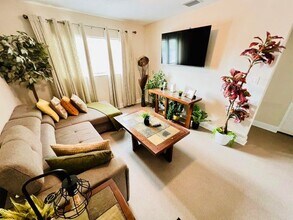 441 NW 7th Terrace in Fort Lauderdale, FL - Foto de edificio - Building Photo