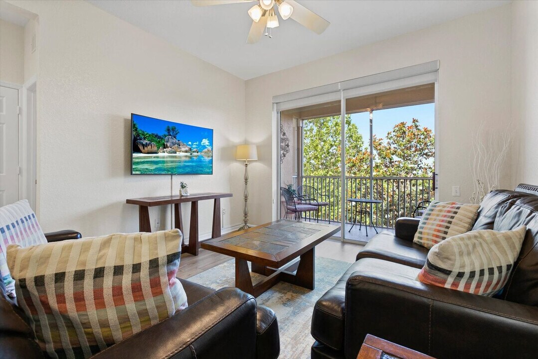 2774 Almaton Loop in Kissimmee, FL - Building Photo