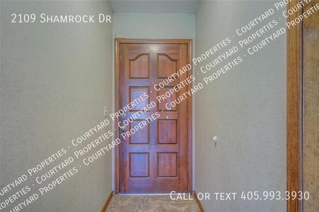 property at 2109 Shamrock Dr