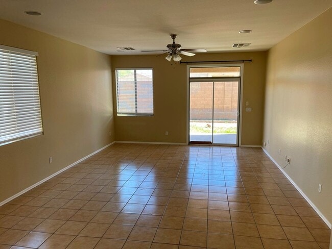 6913 W Shumway Farm Rd in Phoenix, AZ - Building Photo - Building Photo