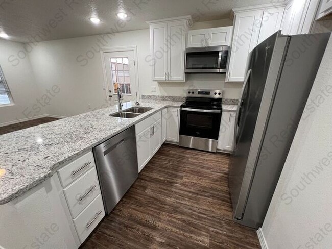 2135 Bobwhite Ct in Clovis, NM - Foto de edificio - Building Photo