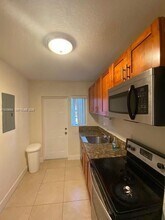 701 82nd St, Unit 1 in Miami Beach, FL - Building Photo - Building Photo