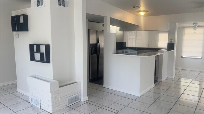 110 14th Ave SW in Largo, FL - Building Photo - Building Photo