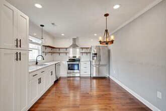 209 E Lawson St in Durham, NC - Building Photo - Building Photo