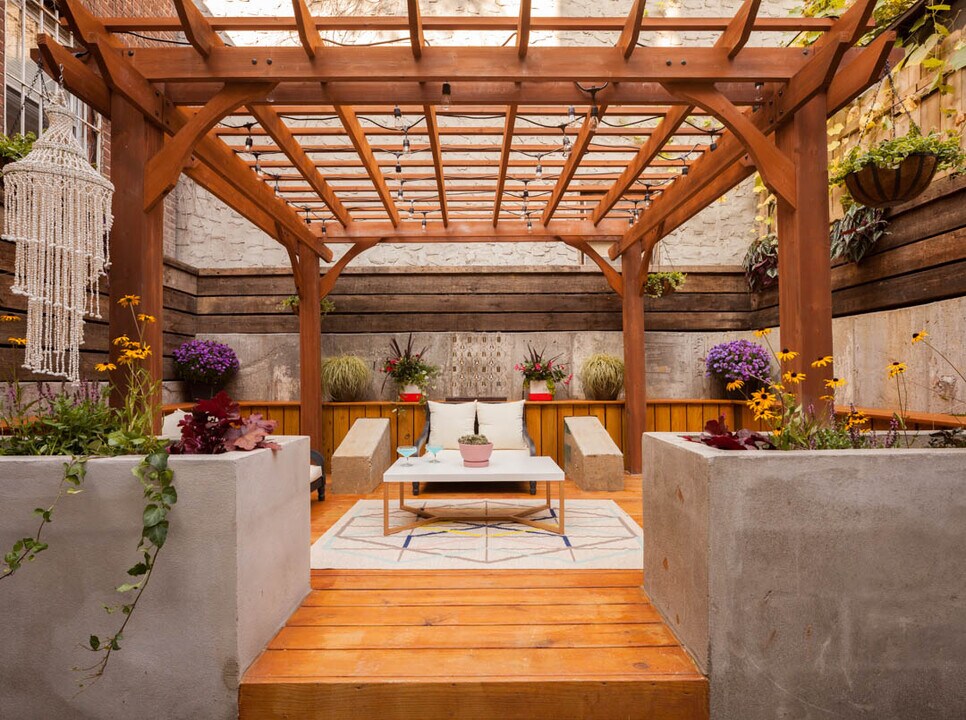 163 St Nicholas Ave in New York, NY - Building Photo