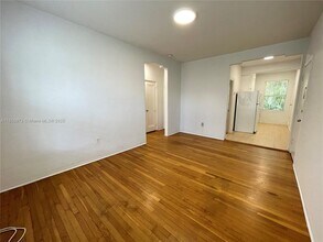 1030 Jefferson Ave in Miami Beach, FL - Building Photo - Building Photo