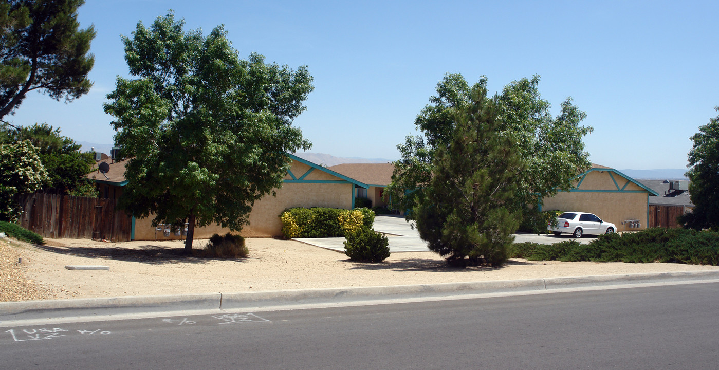 16205 Muni Rd in Apple Valley, CA - Building Photo