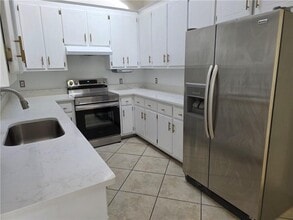 5632 Bentley Ct in Mobile, AL - Building Photo - Building Photo