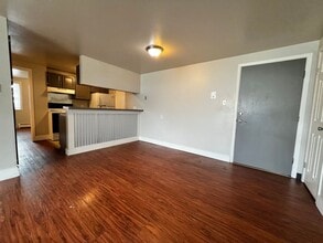 1001 Robertson St in Fort Collins, CO - Foto de edificio - Building Photo