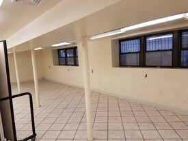 2004 New York Ave in Union City, NJ - Building Photo