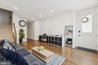 42597 Nubbins Ter in Ashburn, VA - Building Photo - Building Photo