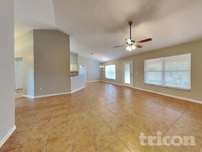 6001 White Tail Loop in Lakeland, FL - Building Photo - Building Photo