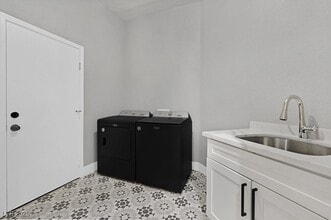 8864 La Manga Ave in Las Vegas, NV - Building Photo - Building Photo