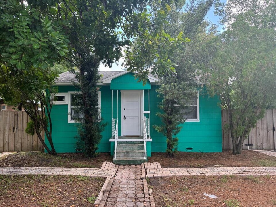 4108 10th Ave N in St. Petersburg, FL - Building Photo