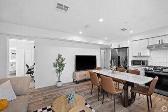 3430 Walton Ave in Los Angeles, CA - Building Photo - Building Photo