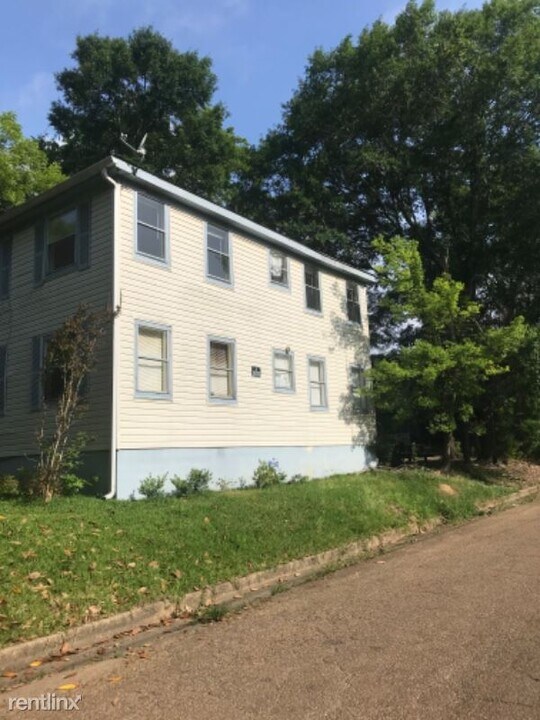 1204 1st Ave in Jackson, MS - Building Photo