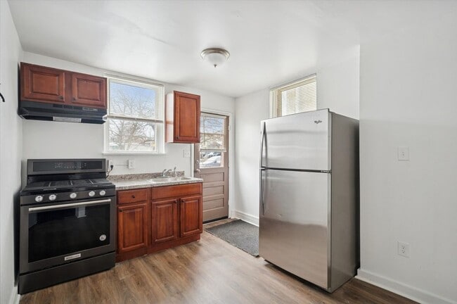 property at 1124 W 9th St