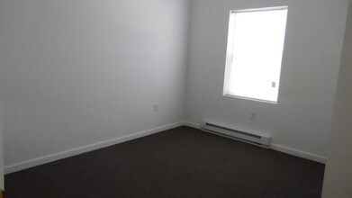 749 Orchard Ave in Buena Vista, VA - Building Photo - Building Photo