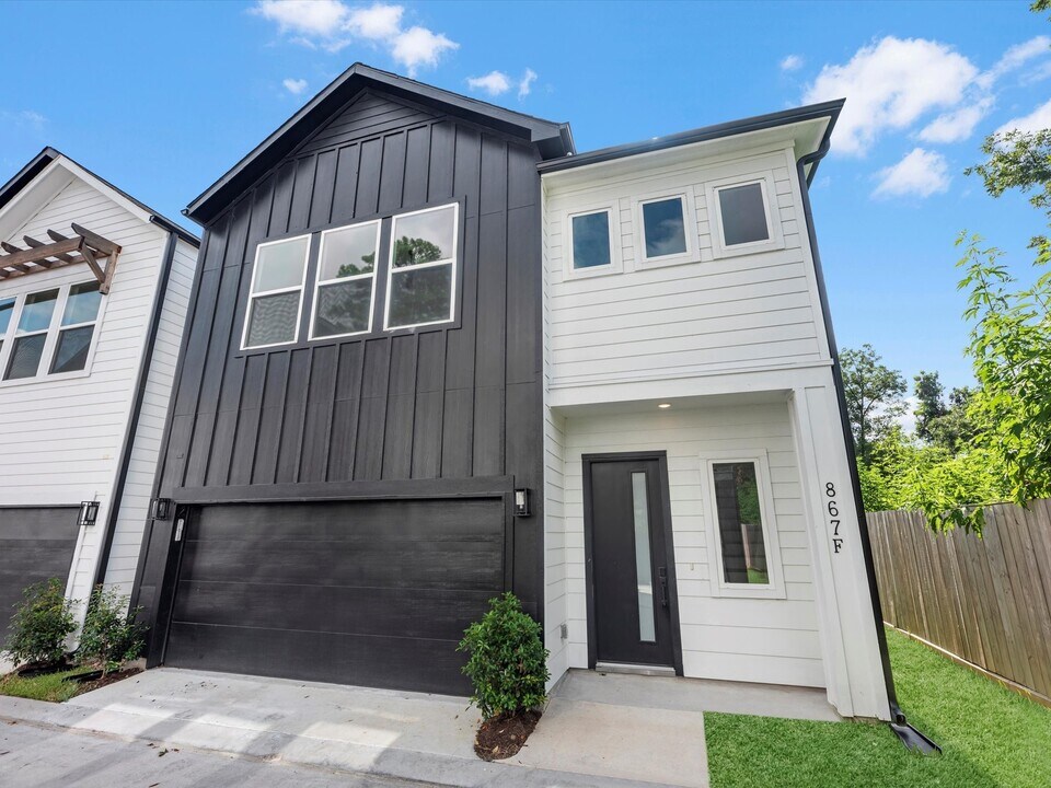 867 Mansfield St in Houston, TX - Building Photo