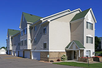 Summit Court Estates in Sauk Rapids, MN - Building Photo - Building Photo