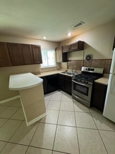165 Smelker Ave in Beaumont, TX - Building Photo - Building Photo