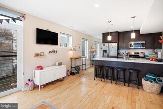 847 N 16th St in Philadelphia, PA - Building Photo - Building Photo