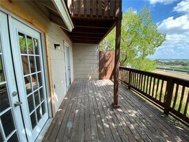 1711 Burton Dr in Austin, TX - Building Photo