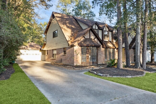 4 Falling Star Rd in Spring, TX - Building Photo - Building Photo