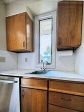 25860 Altamont Rd in Los Altos Hills, CA - Foto de edificio - Building Photo