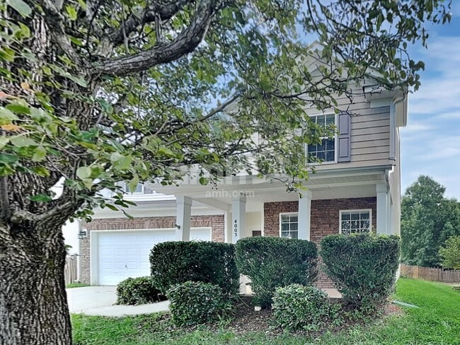 property at 4003 Saphire Ln