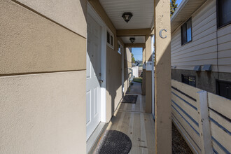 2602 24A St SW in Calgary, AB - Building Photo - Building Photo