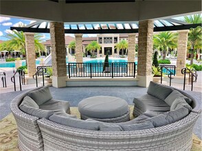 7925 NW 104th Ave-Unit -Apt 25 in Doral, FL - Building Photo - Building Photo