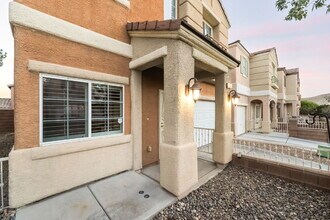 6328 Cheval Lake Way in Las Vegas, NV - Building Photo - Building Photo
