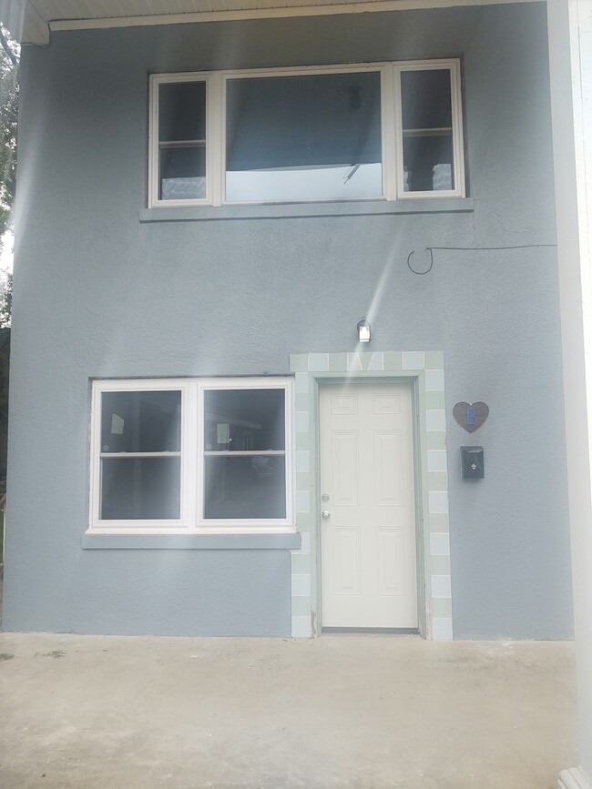 property at 633 4th St