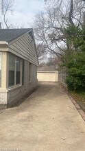 3200 S Hills Ave in Fort Worth, TX - Building Photo - Building Photo
