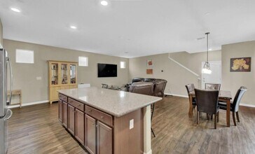 3100 Bowden Sq Wy in Sacramento, CA - Building Photo - Building Photo