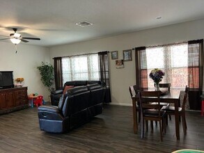 439 Spinnaker Loop in Kyle, TX - Building Photo - Building Photo