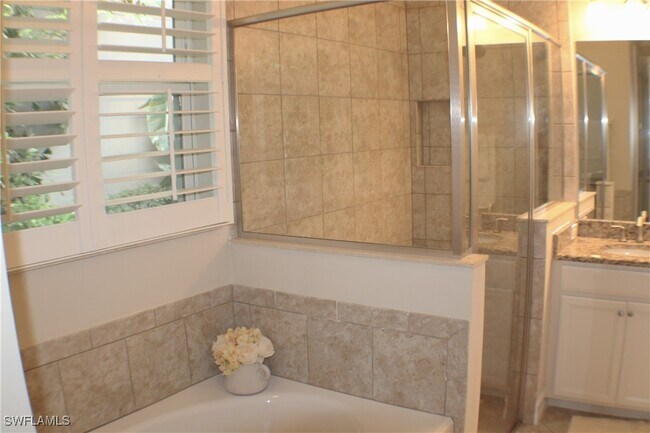 14700 Windward Ln in Naples, FL - Building Photo - Building Photo