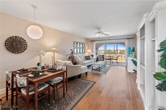 29 High Point Cir E in Naples, FL - Building Photo - Building Photo