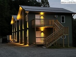 237 Majestic Vine Ln in Warrensville, NC - Building Photo - Building Photo