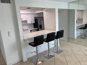 9440 Live Oak Pl in Davie, FL - Building Photo - Building Photo