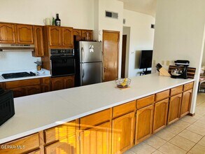 6801 Ridgley Way in El Paso, TX - Building Photo - Building Photo