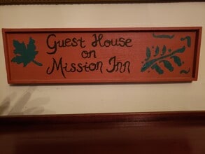 2374 Mission Inn Ave in Riverside, CA - Foto de edificio - Building Photo