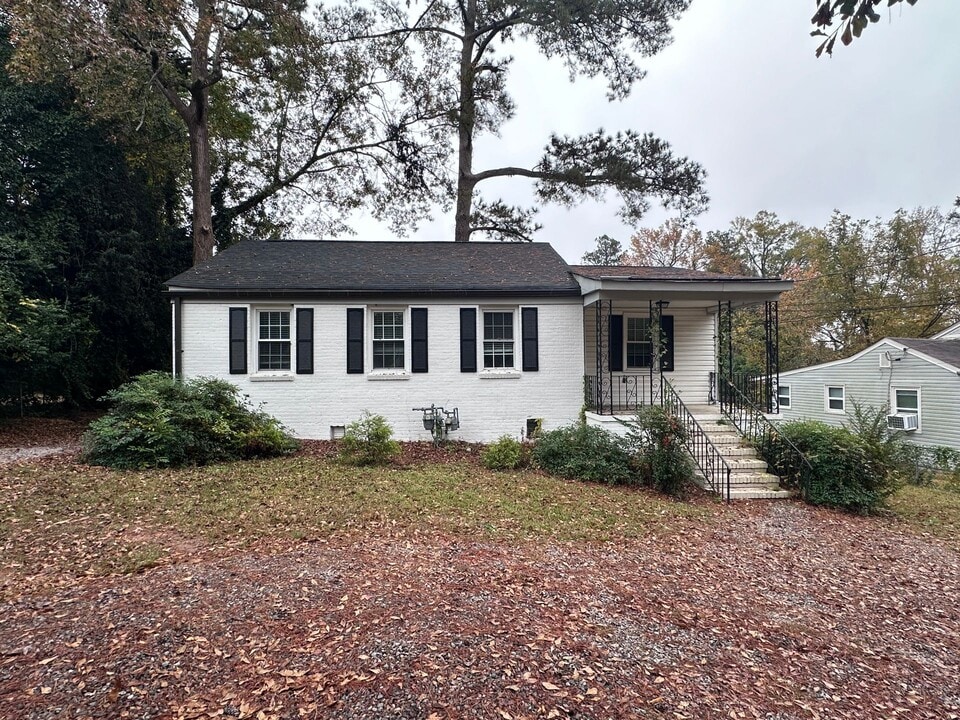 1039 Red Bird Rd in Augusta, GA - Building Photo