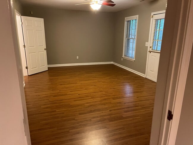 215 Kirkton Knls, Unit basement apt in Alpharetta, GA - Building Photo - Building Photo