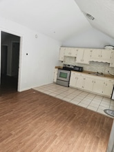 237 Main St in Brandenburg, KY - Building Photo - Building Photo