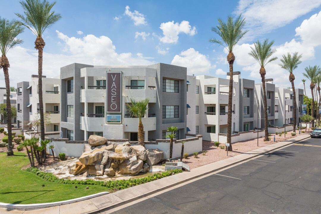 Vaseo Apartments in Phoenix, AZ - Building Photo