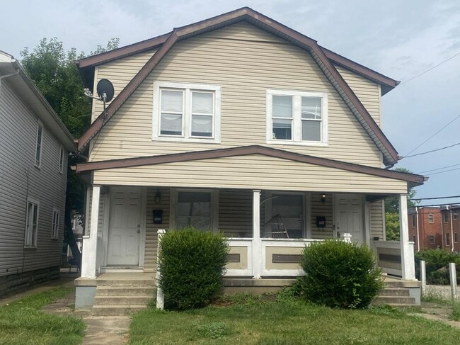 property at 1475-1477-1477 N Grant Ave