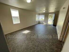 9714 E 6th Ave in Spokane Valley, WA - Building Photo - Building Photo