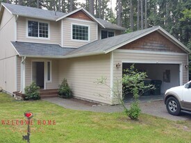 18325 Lofts Ct SE in Yelm, WA - Building Photo